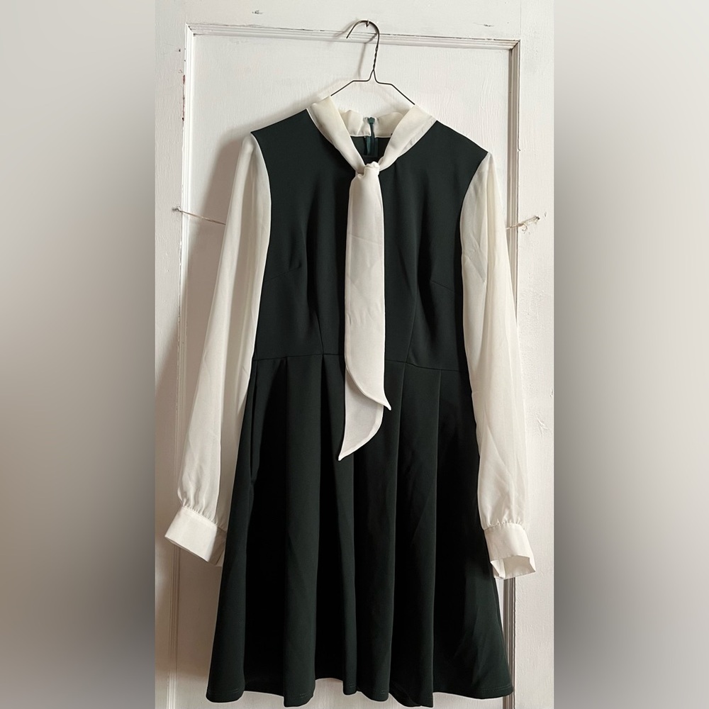 Smak Parlour Green Sheer Sleeve Pussybow Dress, Size L
